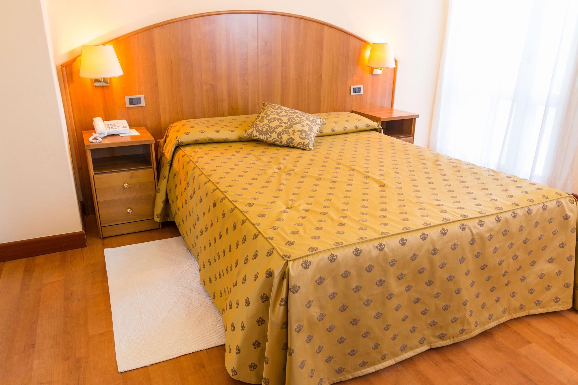 Hotel Principe Бібіоне Екстер'єр фото