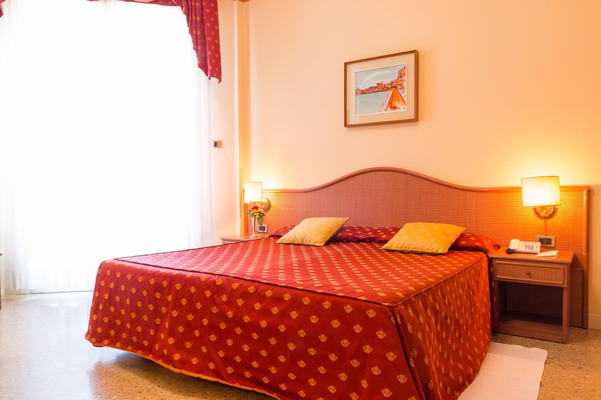 Hotel Principe Бібіоне Екстер'єр фото